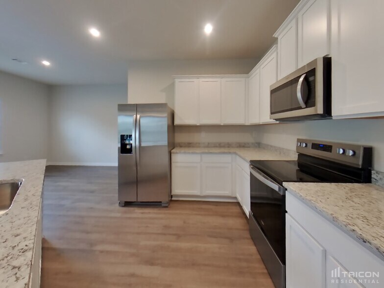 Building Photo - 1322 Deutz Dr