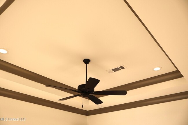 Building Photo - 317 Willow Wy