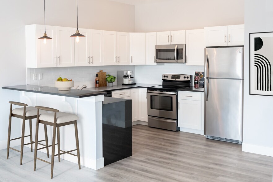 Building Photo - Beacon Falls - Lofts at 50 Leonard