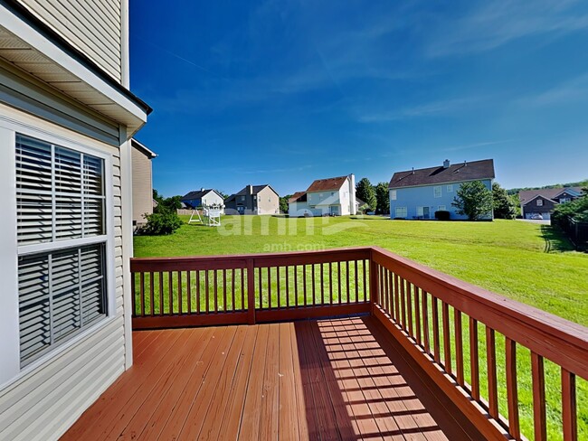 Building Photo - 104 Lance Park Cir