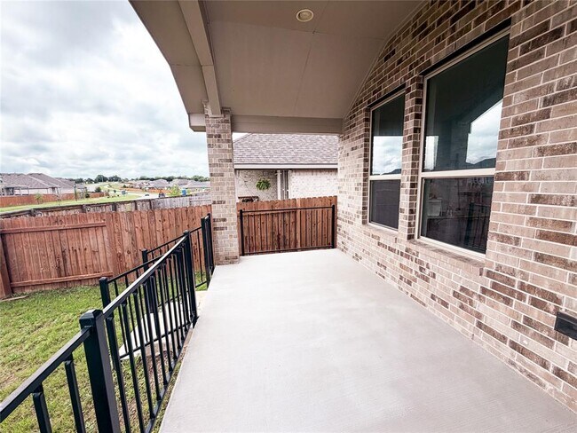 Building Photo - 180 Reef Band Dr