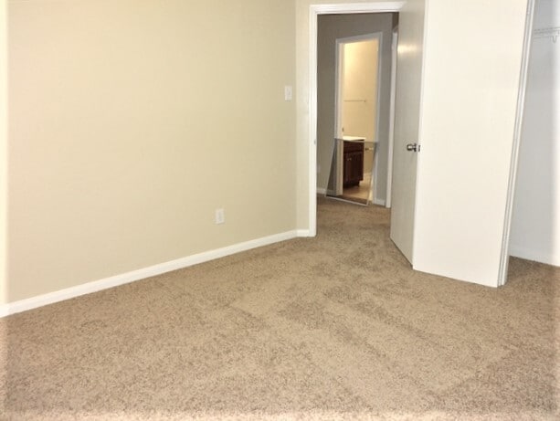 Building Photo - 20719 Dickinson Manor Ln