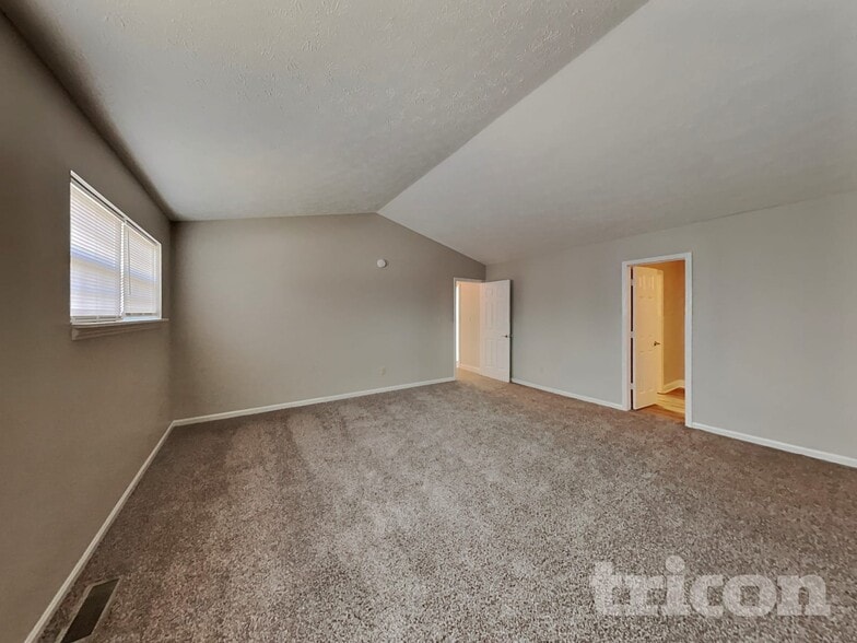 Building Photo - 277 N Odell St