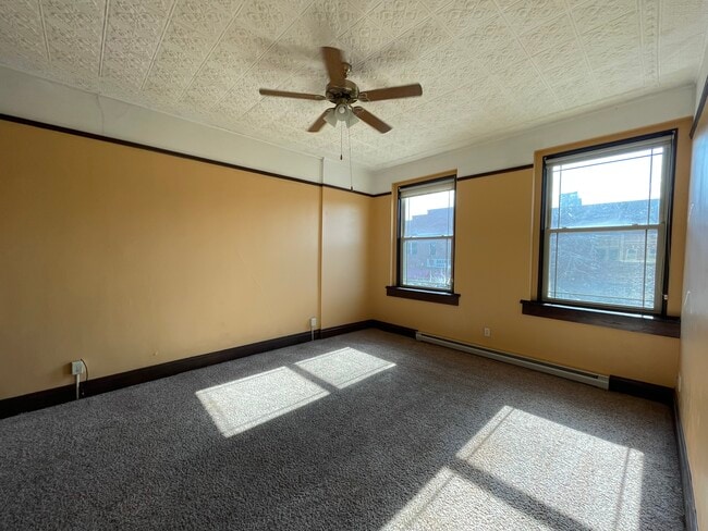 Building Photo - Sunflower Estate LLC