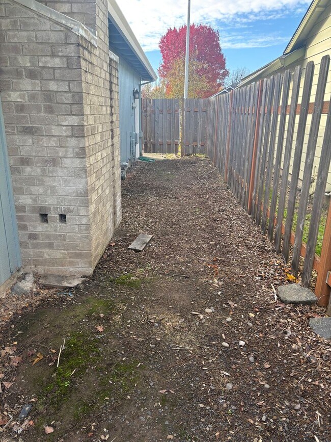 Building Photo - Beautifully Remodeled Single-Level House in North Newberg