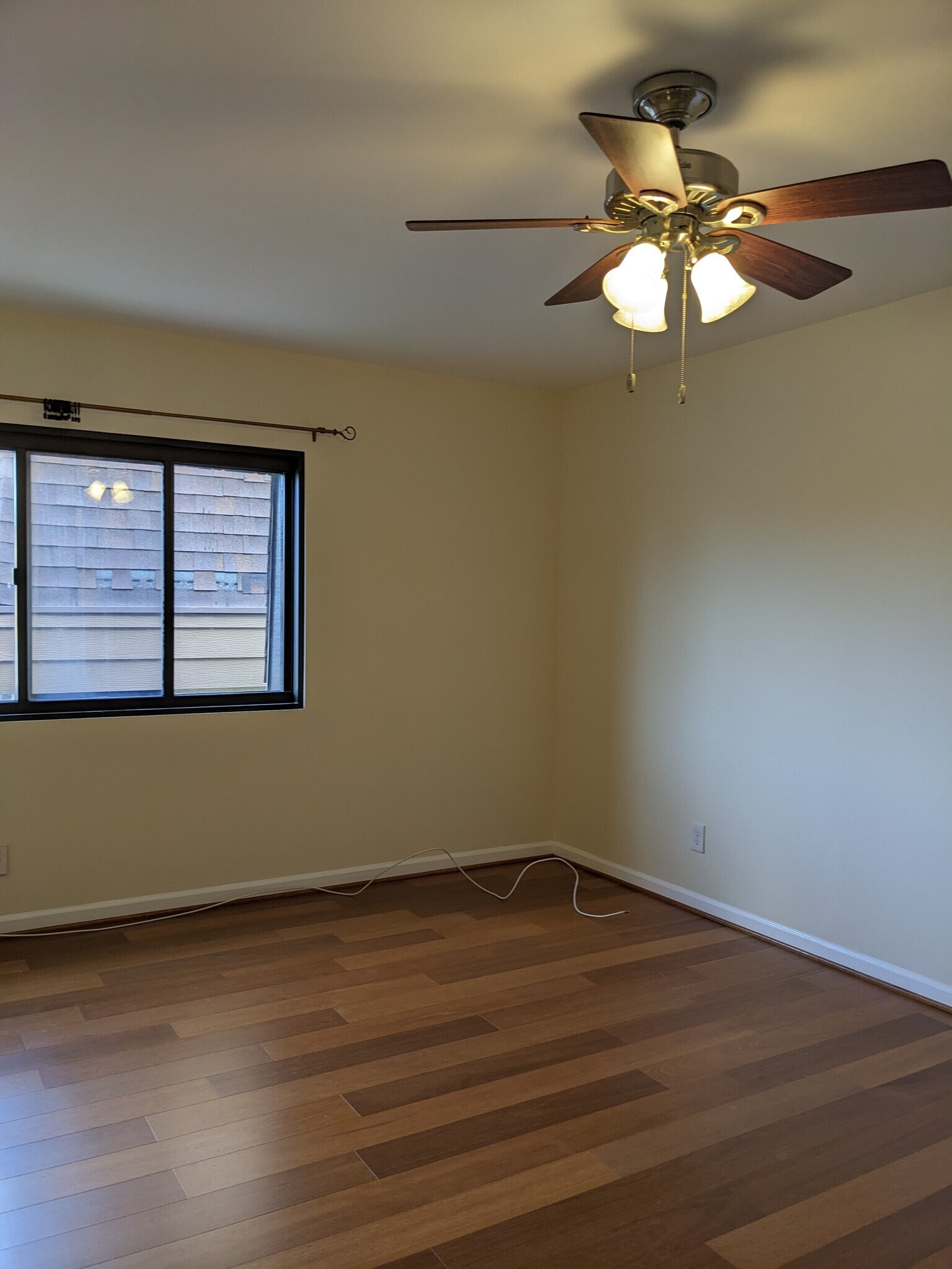 Building Photo - 12702 Veirs Mill Rd