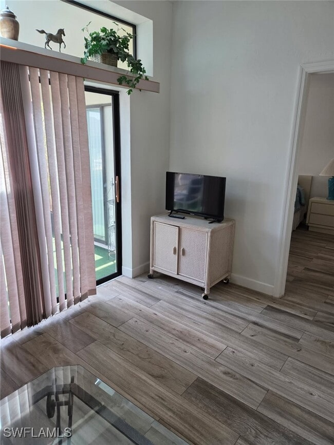 Building Photo - 16580 Ginger Ln