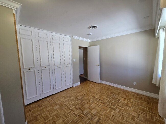 Building Photo - 3030 El Camino Ave