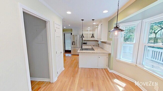 Building Photo - 1407 Hall Blvd