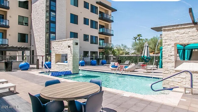 Building Photo - 7300 E Earll Dr