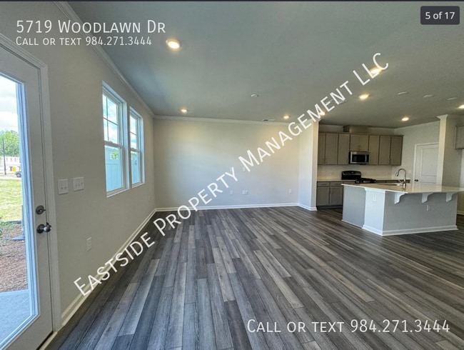 Building Photo - 5719 Woodlawn Dr