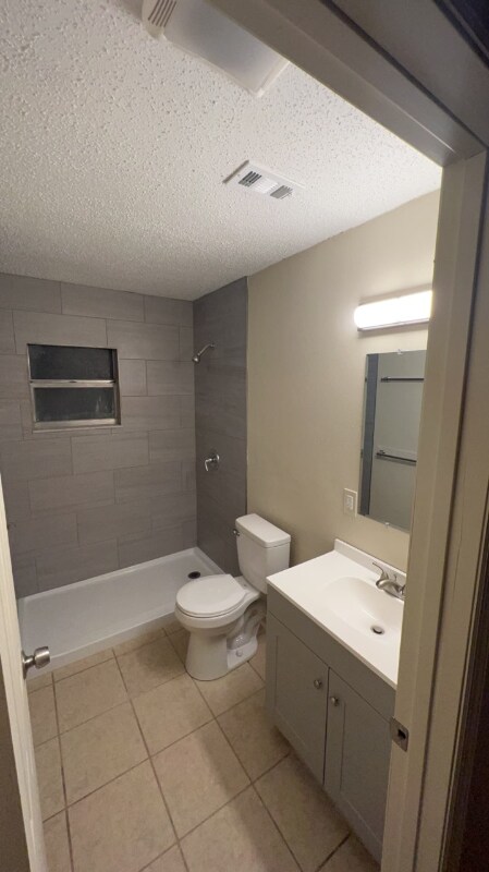Building Photo - 1200 Forest Hill Dr