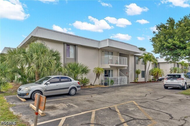 Building Photo - 1830 Maravilla Ave