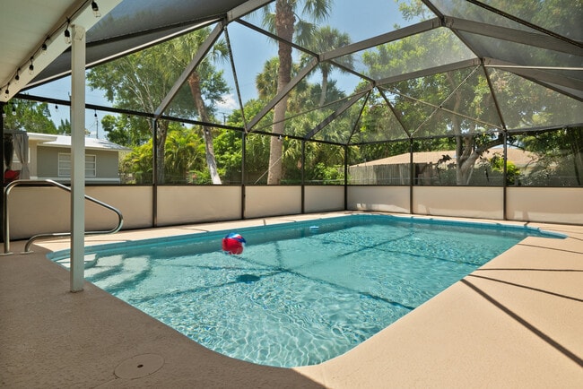 Building Photo - 4220 Sunrise Blvd