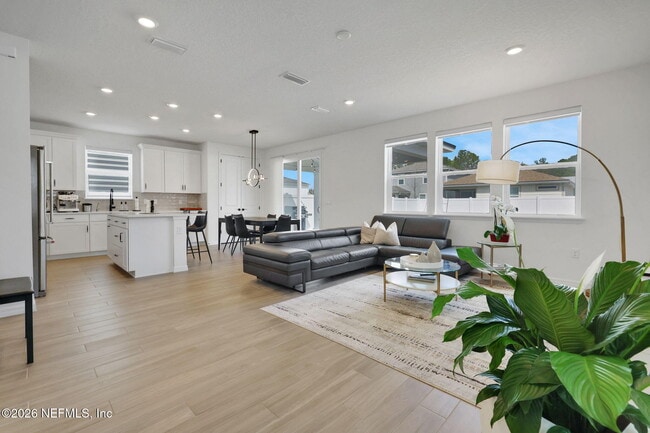 Building Photo - 72 Flintlock Ln