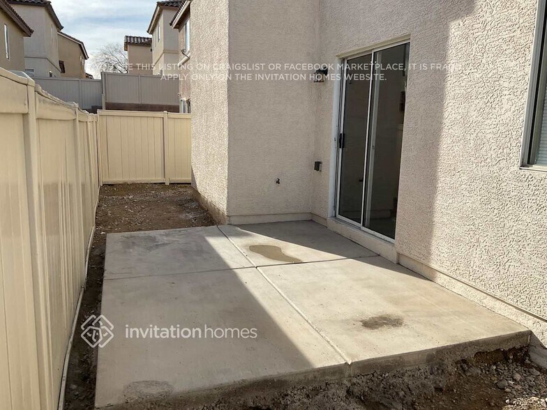 Building Photo - 9153 Starling Wing Pl