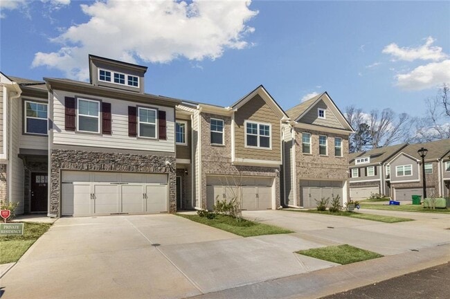 Building Photo - 2176 Flying Spur Dr