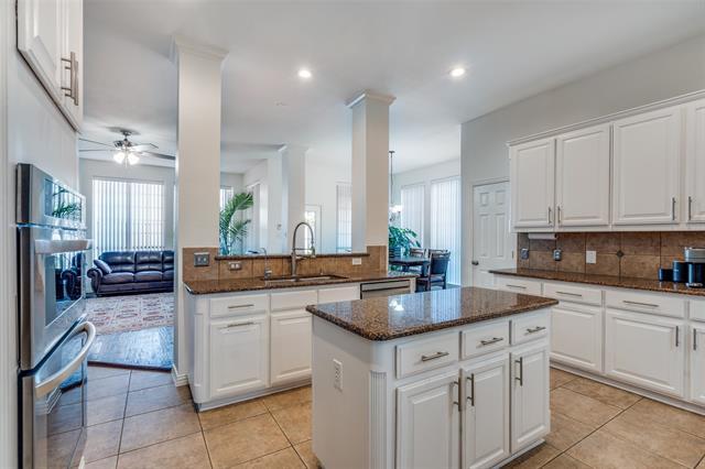 Building Photo - 11649 Keystone Dr