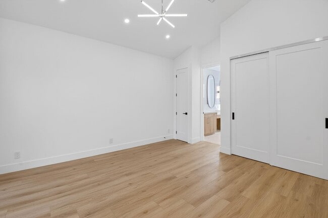 Building Photo - 5537 NW 21st Way