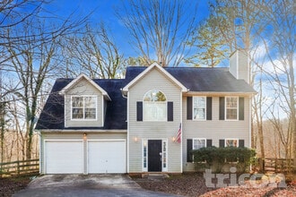 Building Photo - 4600 White Rd