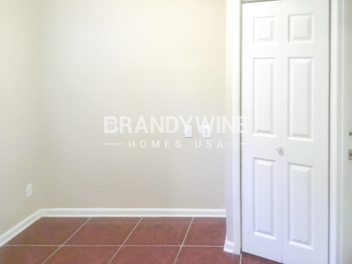 Building Photo - 1608 Robin Ln