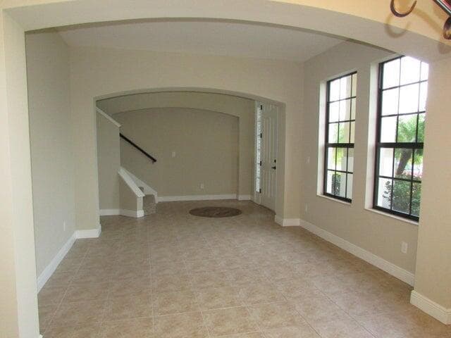 Building Photo - 1709 SW Catalonia St