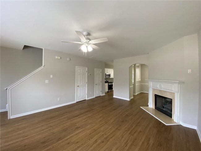 Building Photo - 677 Kenridge Dr