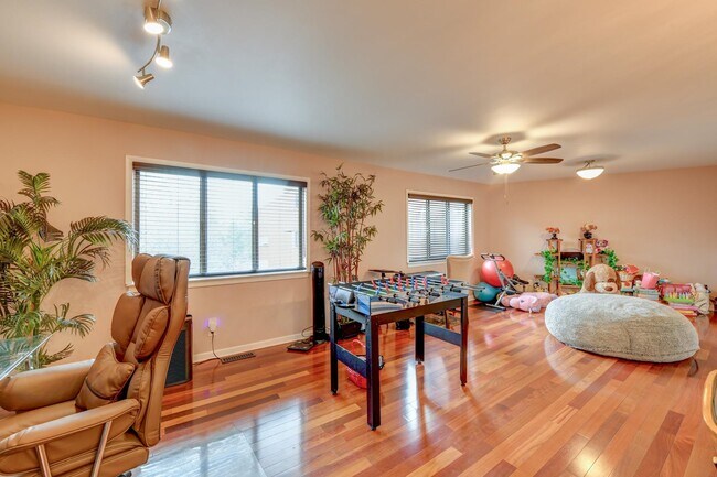 Building Photo - 572 Sanderling Ct