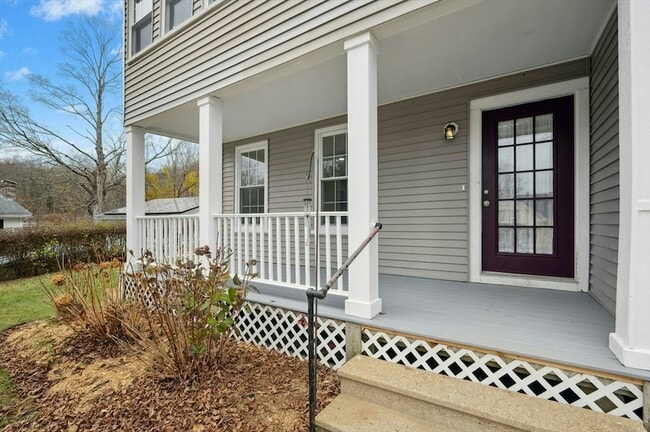 Building Photo - 95 S Main St