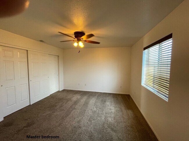 Building Photo - PALI2630