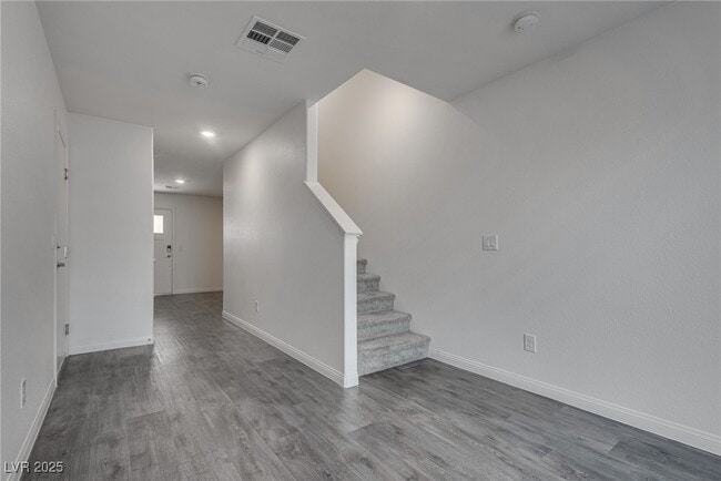 Building Photo - 3800 Enchanted Sky St