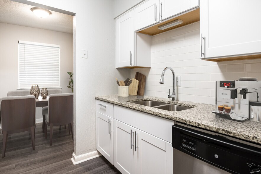 59Twenty Monroe 5920 Monroe Rd Charlotte NC 28212 Apartment Finder