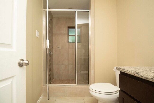 Building Photo - 4316 Ramona Dr