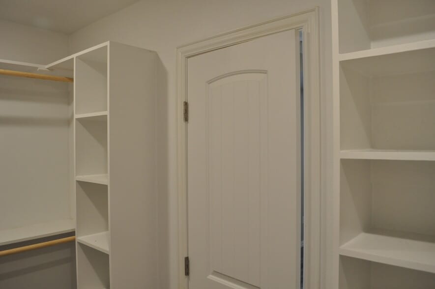 Building Photo - 118 Texoma Mdws