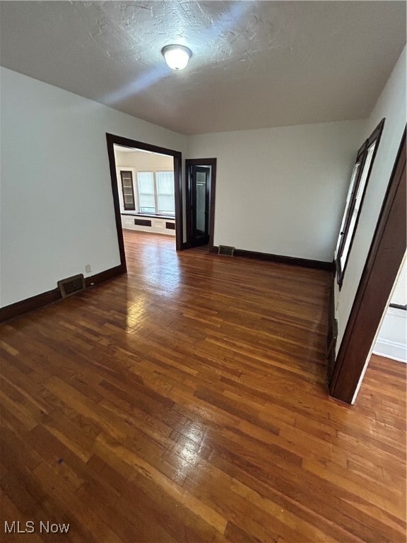 Building Photo - 1128 E 168th St