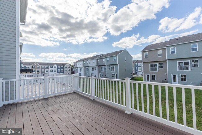 Building Photo - 158 Cooperage Rd