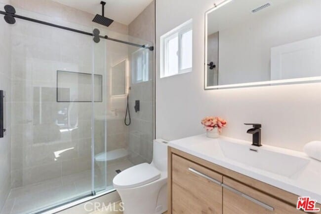 Building Photo - 22450 Dolorosa St