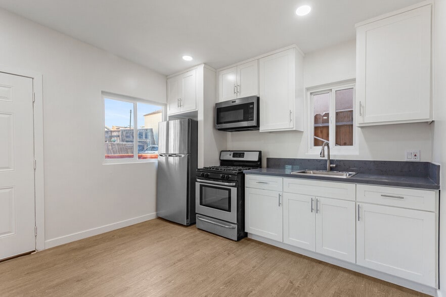 Building Photo - 16511 23rd St
