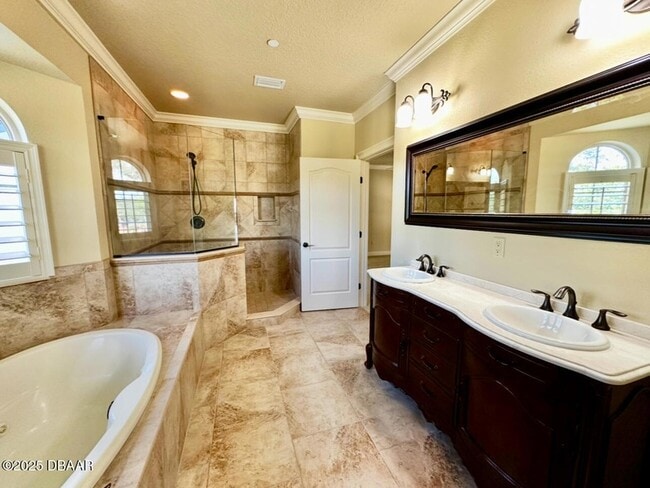 Building Photo - 5090 Riverside Dr