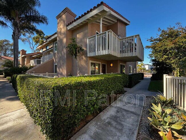 Primary Photo - 7422 Seastar Dr