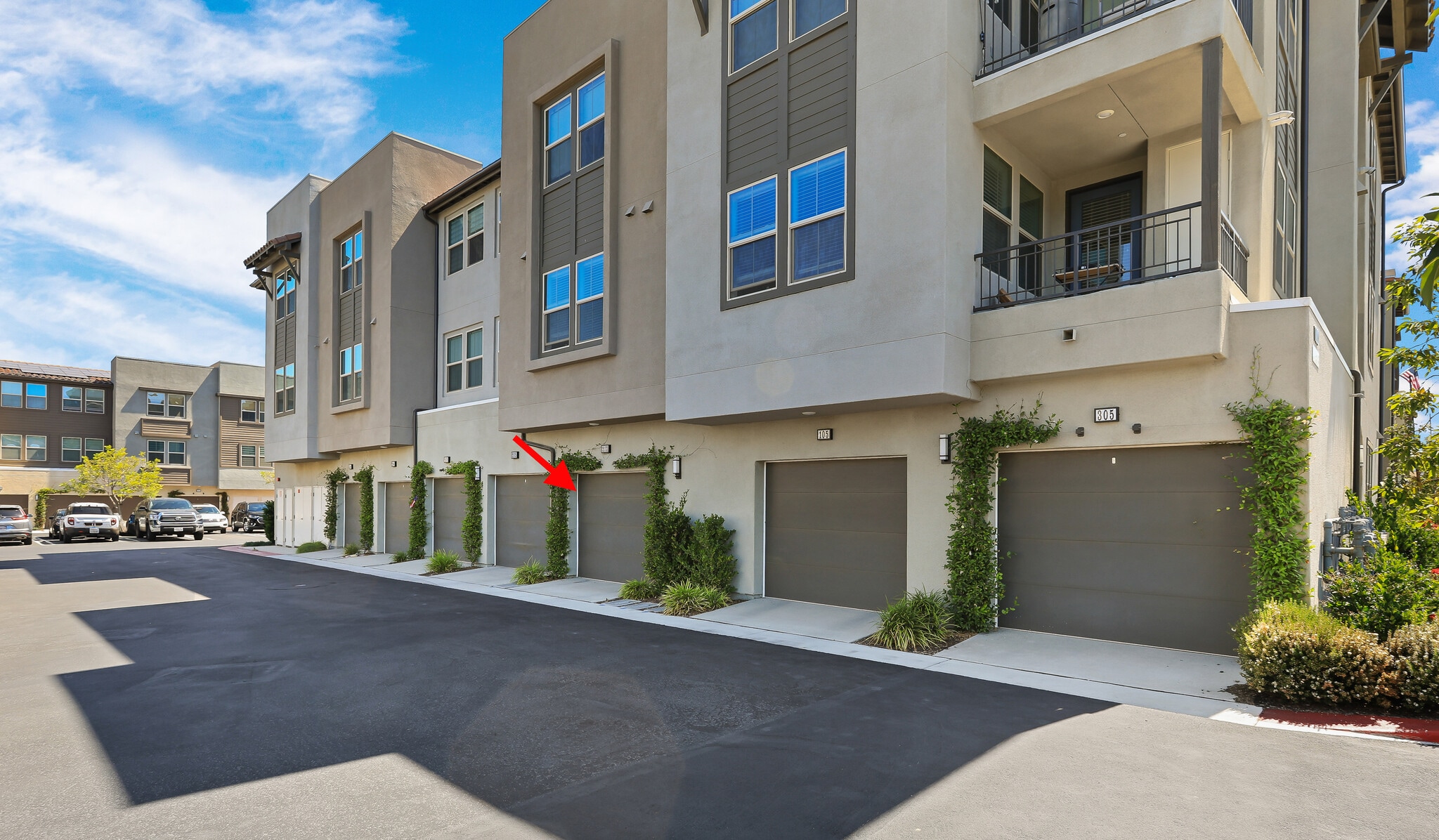 Building Photo - 1100 Lasso Way