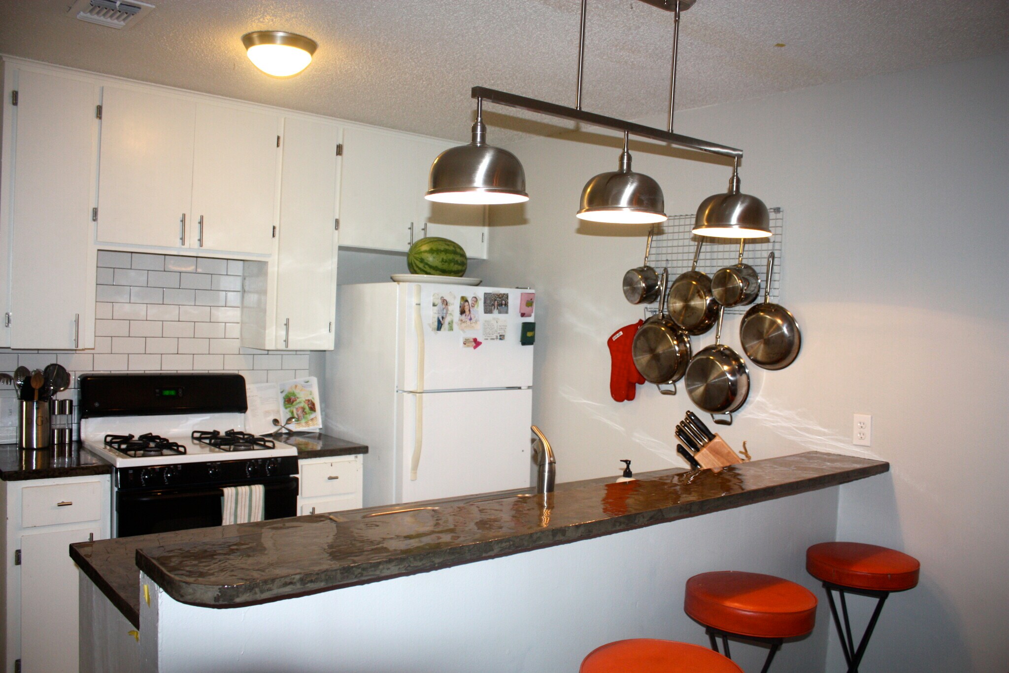 Building Photo - 3408 Dolphin Dr