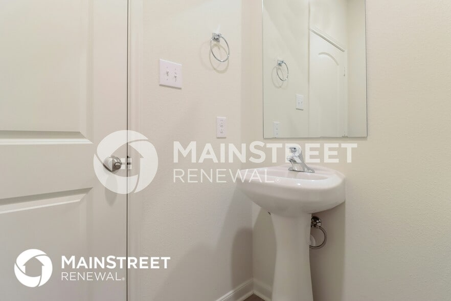 Building Photo - 124 Switchback Hl Rd