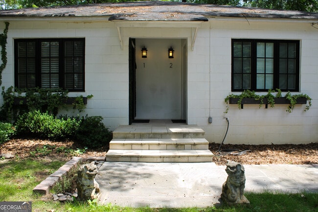 Building Photo - 1205 Standard Dr NE