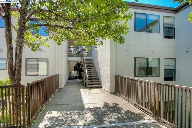 Building Photo - 21239 Gary Dr