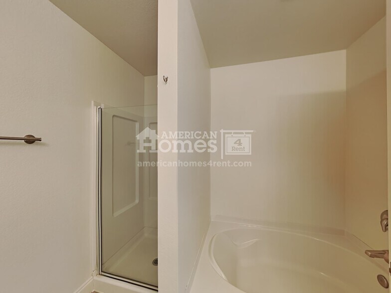 Building Photo - 1101 Eagle Claw Dr