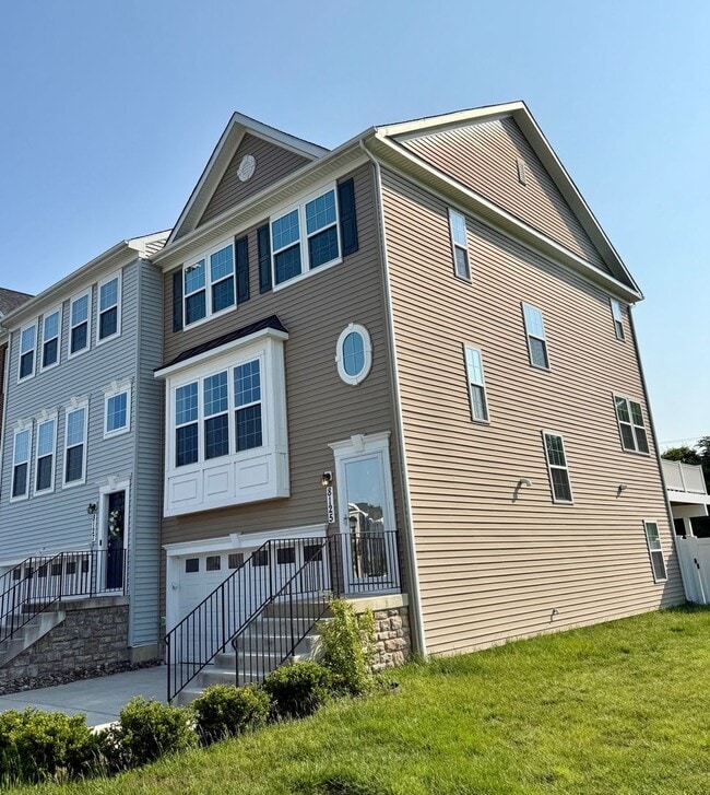 Primary Photo - Upscale Millersville Townhouse with garage