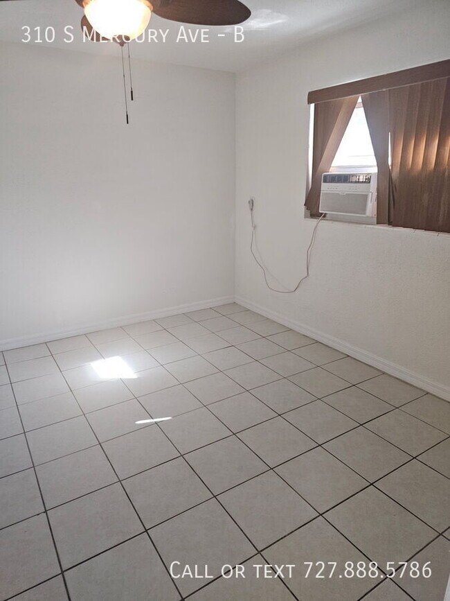 Building Photo - 310 S Mercury Ave