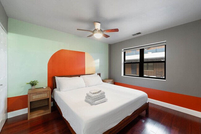 Building Photo - 1600 N Halsted St