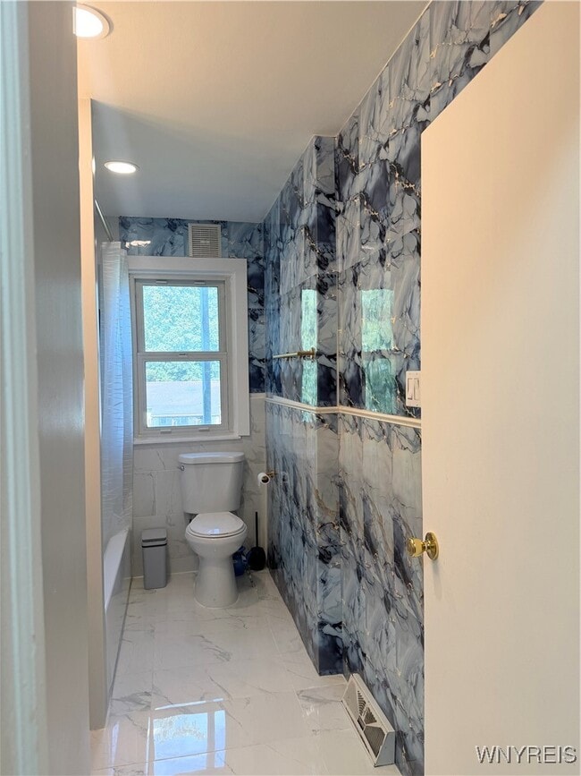 Building Photo - 120 Aldrich Pl